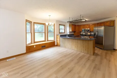 9066 Bakeway Drive Indianapolis IN 46231