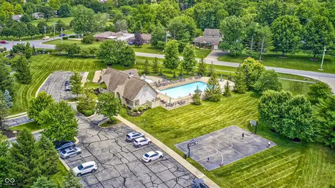 4311 Bexley Court Avon IN 46123