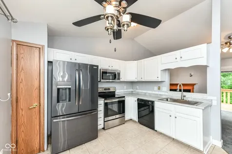 3907 Owster Lane Indianapolis IN 46237