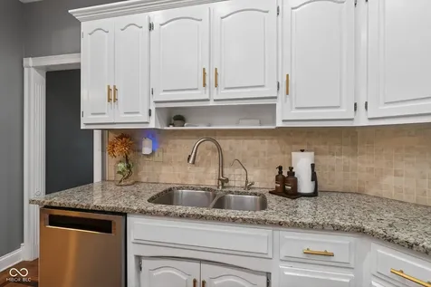 6523 Mossy Rock Lane Indianapolis IN 46237