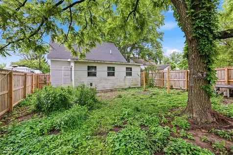 129 N Main Street Fillmore IN 46128