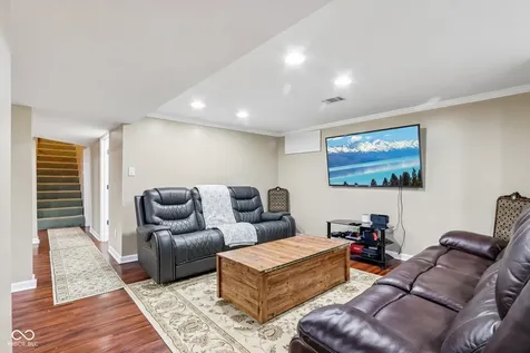 7936 Mann Road Indianapolis IN 46221