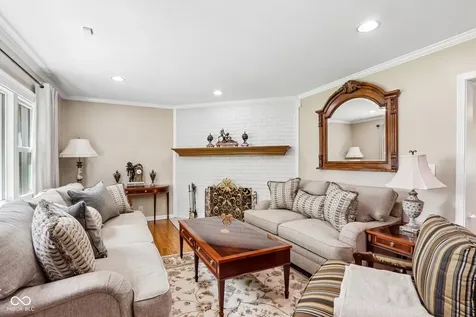 7936 Mann Road Indianapolis IN 46221