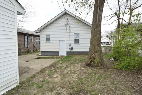 928 N Olney Street Indianapolis IN 46201