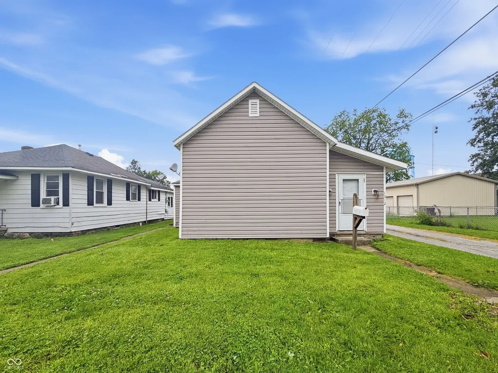 1312 N D Street Elwood IN 46036