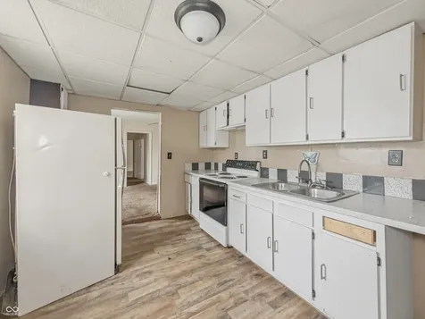 1312 N D Street Elwood IN 46036