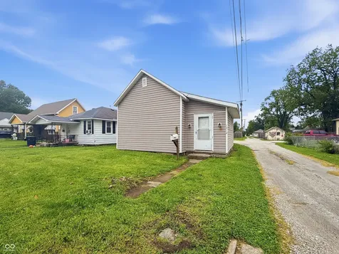 1312 N D Street Elwood IN 46036