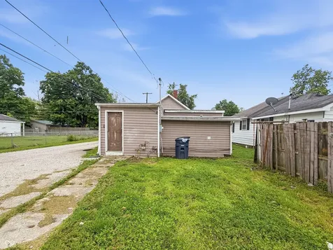1312 N D Street Elwood IN 46036