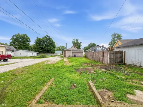 1312 N D Street Elwood IN 46036