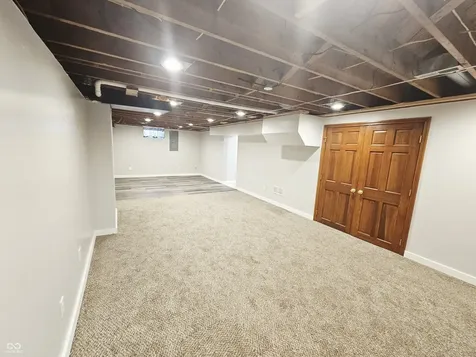 428 Maxwell Road Indianapolis IN 46217