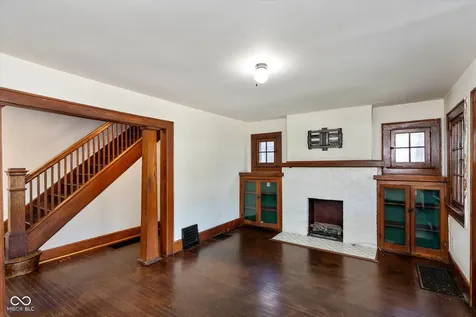 5012 University Avenue Indianapolis IN 46201