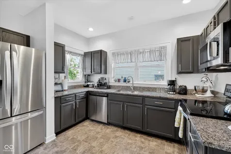 4424 E 37th Street Indianapolis IN 46218