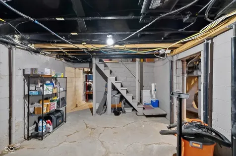 4424 E 37th Street Indianapolis IN 46218