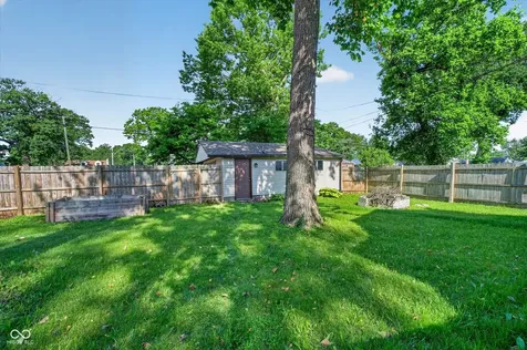 4424 E 37th Street Indianapolis IN 46218