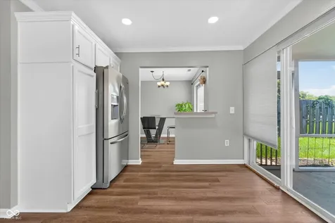5027 Brookstone Way Indianapolis IN 46268