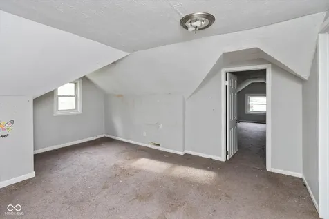 1124 E Perry Street Indianapolis IN 46227