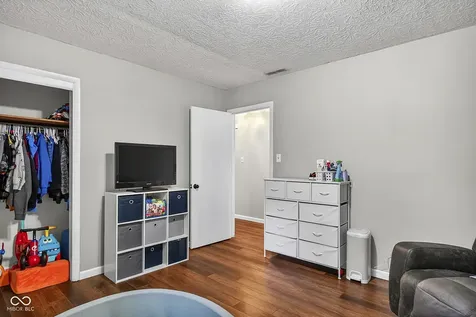 7960 S Sullivan Place Terre Haute IN 47802