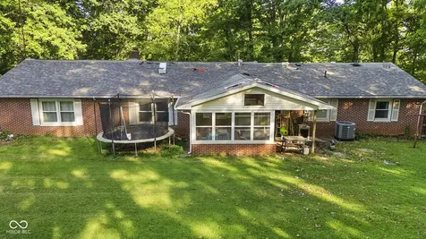 7960 S Sullivan Place Terre Haute IN 47802