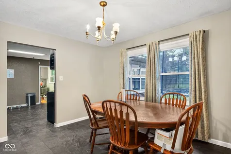 7960 S Sullivan Place Terre Haute IN 47802