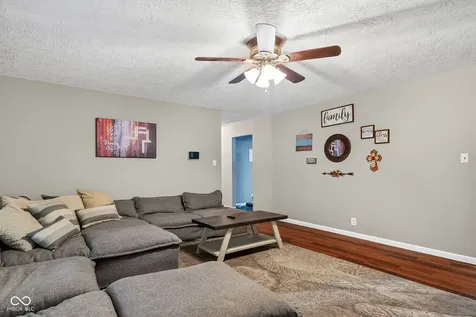 7960 S Sullivan Place Terre Haute IN 47802