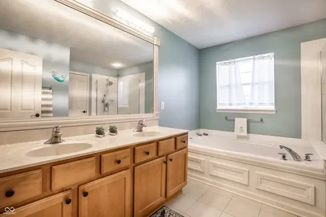 6225 Awl Court Noblesville IN 46062