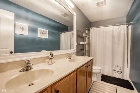 6225 Awl Court Noblesville IN 46062