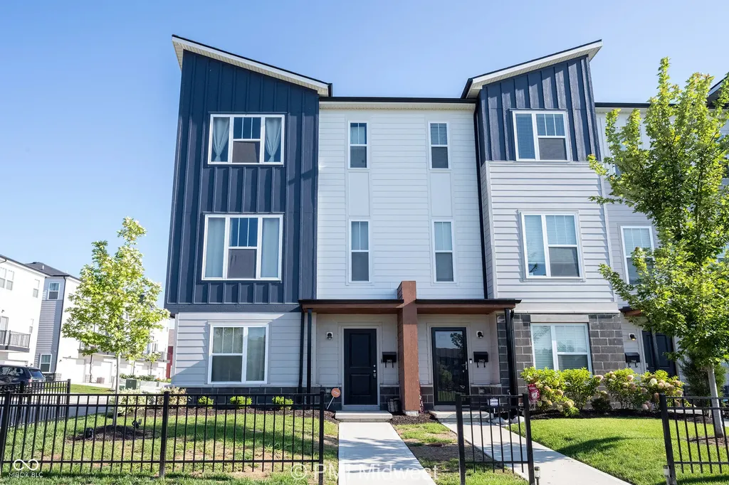 2952 W New York Street Indianapolis IN 46222
