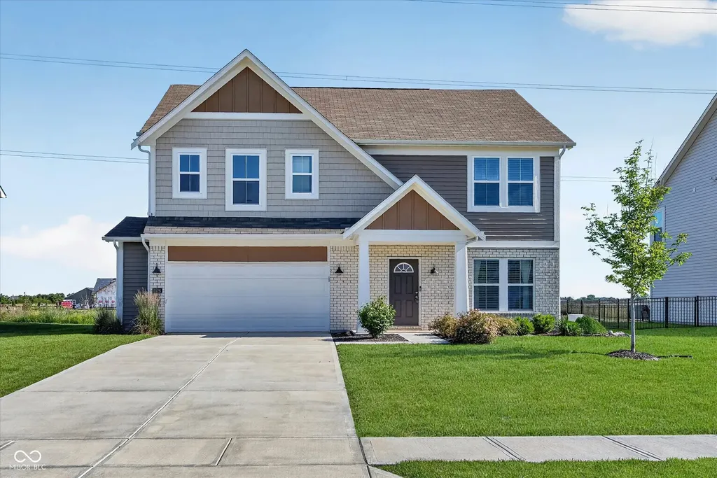 5526 Woods Pointe Drive Mccordsville IN 46055
