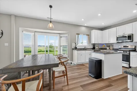 5526 Woods Pointe Drive Mccordsville IN 46055