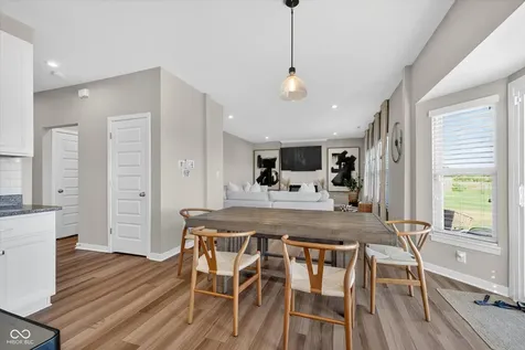 5526 Woods Pointe Drive Mccordsville IN 46055