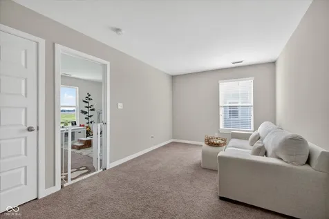 5526 Woods Pointe Drive Mccordsville IN 46055