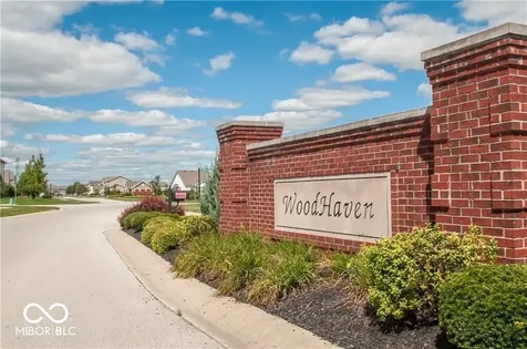 5526 Woods Pointe Drive Mccordsville IN 46055
