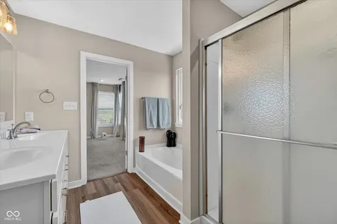 5526 Woods Pointe Drive Mccordsville IN 46055