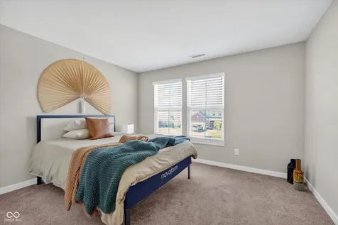 5526 Woods Pointe Drive Mccordsville IN 46055