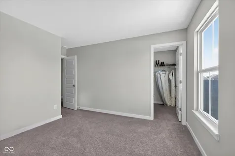 5526 Woods Pointe Drive Mccordsville IN 46055