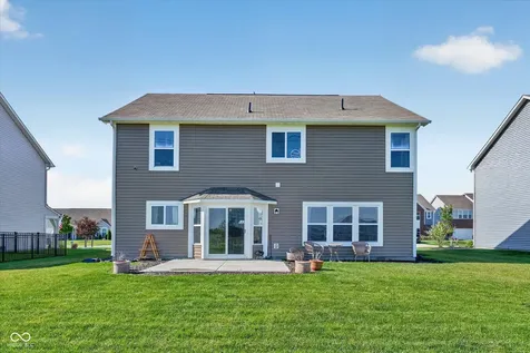 5526 Woods Pointe Drive Mccordsville IN 46055