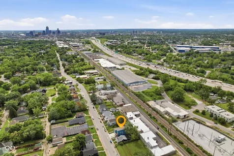 2318 E Brookside Avenue Indianapolis IN 46218