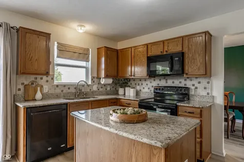 2454 Ring Necked Drive Indianapolis IN 46234