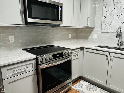 7647 Sea Crest Way N Noblesville IN 46062