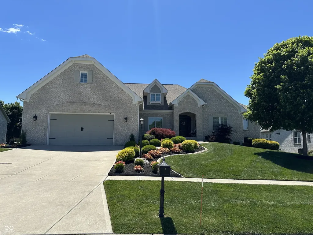 1135 Wyndham Way Greenwood IN 46142