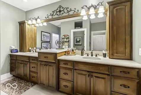 1135 Wyndham Way Greenwood IN 46142