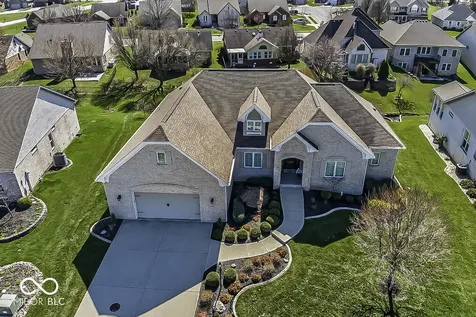 1135 Wyndham Way Greenwood IN 46142
