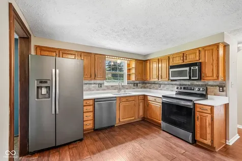 8431 Duncaster Court Indianapolis IN 46256