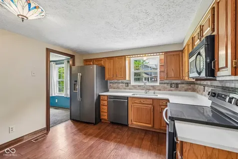 8431 Duncaster Court Indianapolis IN 46256