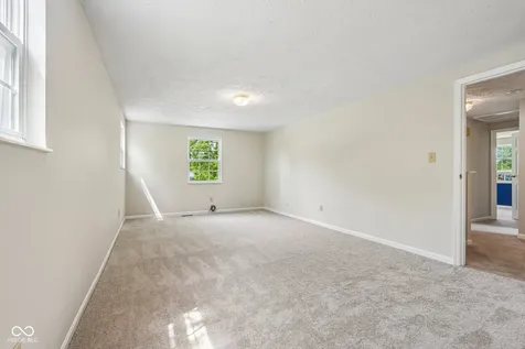 8431 Duncaster Court Indianapolis IN 46256