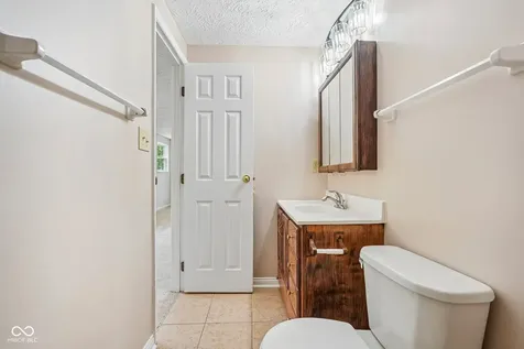 8431 Duncaster Court Indianapolis IN 46256