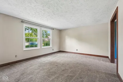 8431 Duncaster Court Indianapolis IN 46256