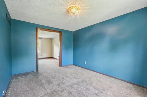 8431 Duncaster Court Indianapolis IN 46256