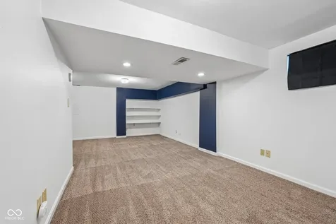 8431 Duncaster Court Indianapolis IN 46256