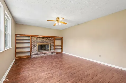 8431 Duncaster Court Indianapolis IN 46256
